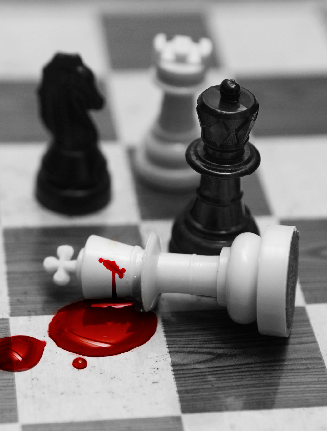 Deadly chess queen