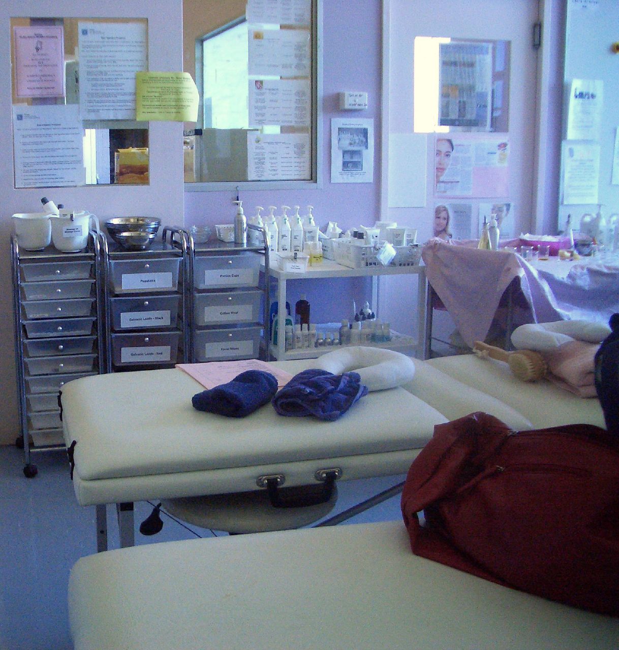 Beauty College photo by kaex0r414, captioned "i did a test model for aroma therapy assessment."