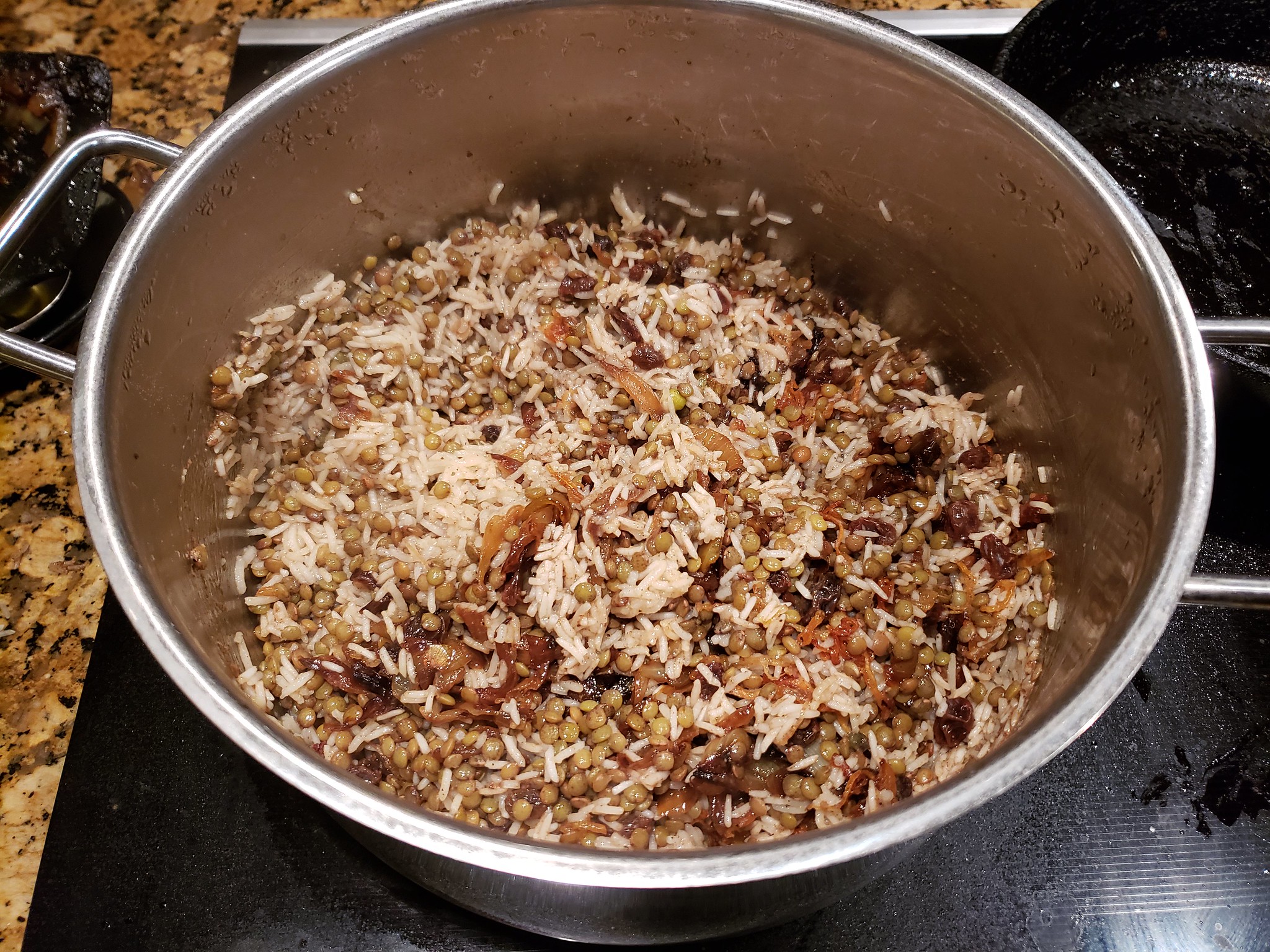 mujadara in pot
