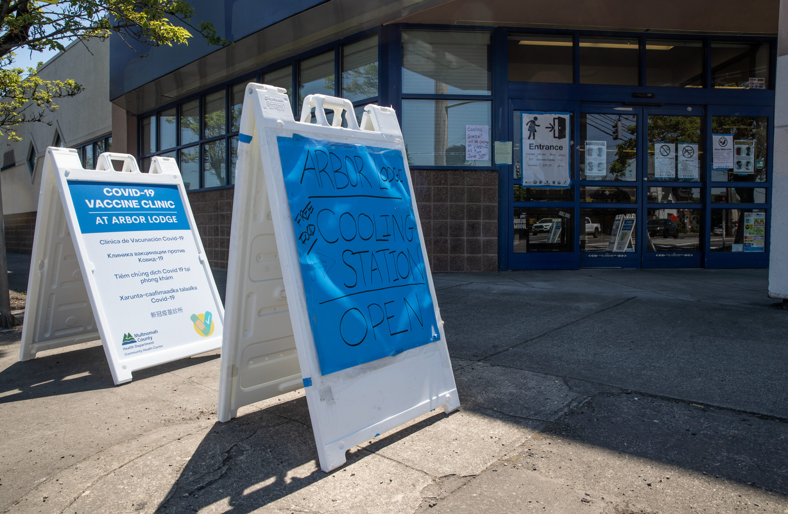 cooling center welcome sign_MultCo Communications